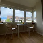 Himmelbett-Studio über Düsseldorf, neu