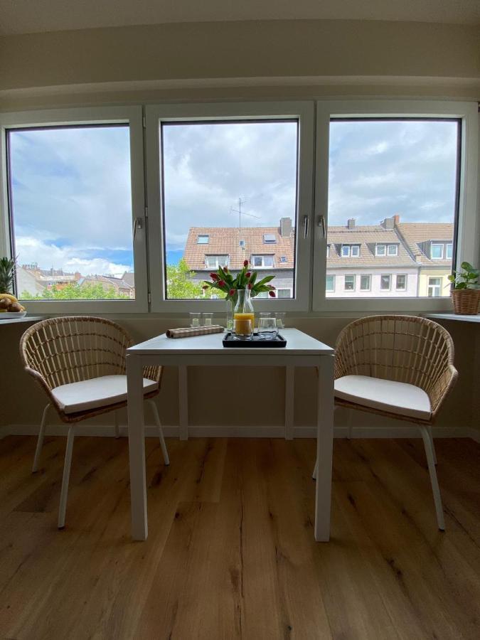 Himmelbett-studio über Düsseldorf, Neu