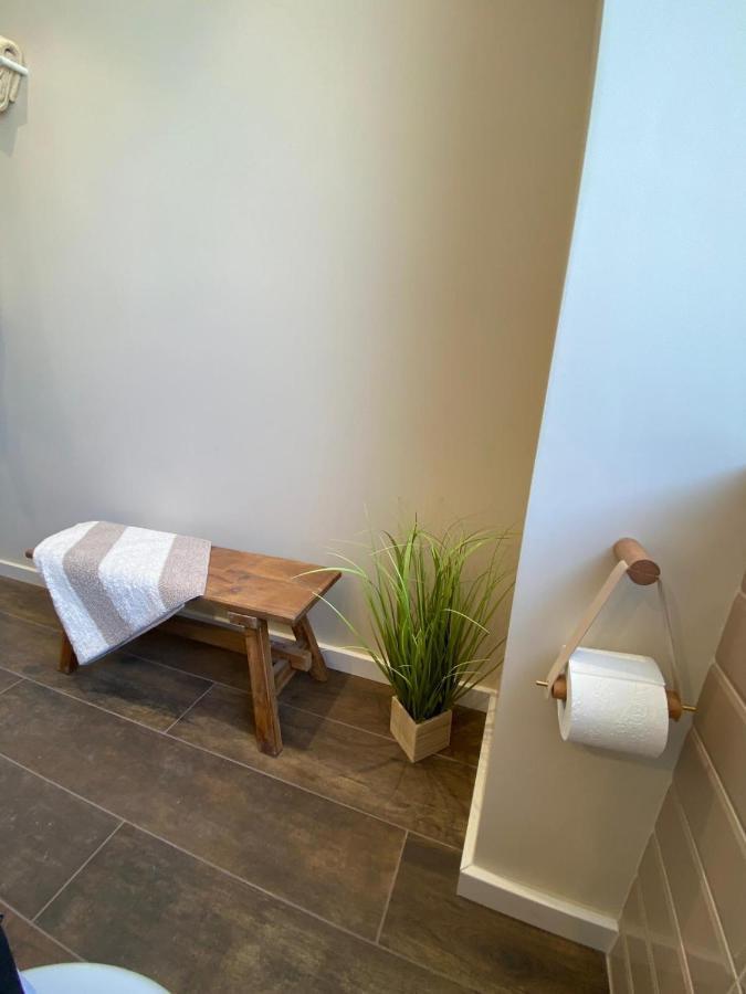Apartment Himmelbett-studio über Düsseldorf, Neu