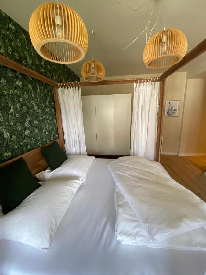Himmelbett-studio über Düsseldorf, Neu Apartment *